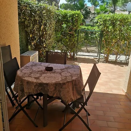 Studio Cabine En Rez De Jardin Apartment