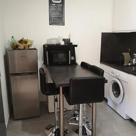 Apartment Studio Cabine En Rez De Jardin Agde