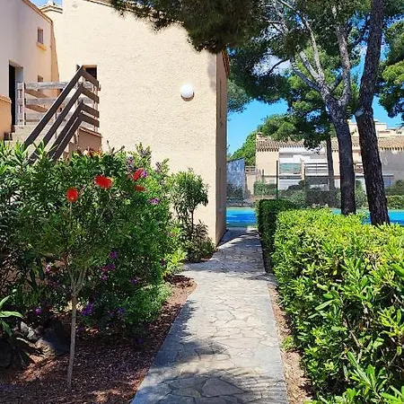 Apartment Studio Cabine En Rez De Jardin *